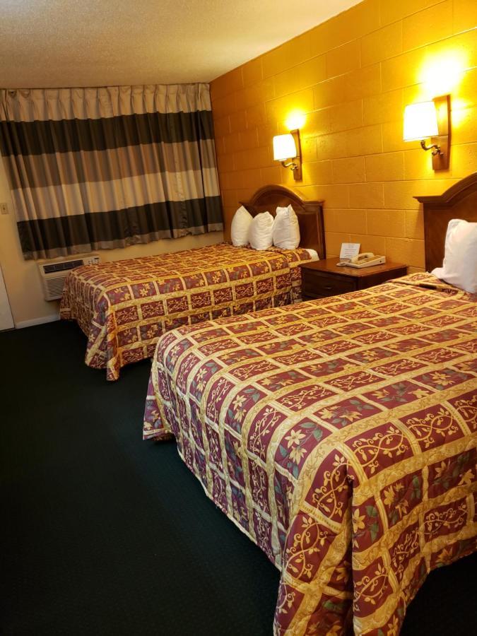 רדינג Shasta Lodge מראה חיצוני תמונה