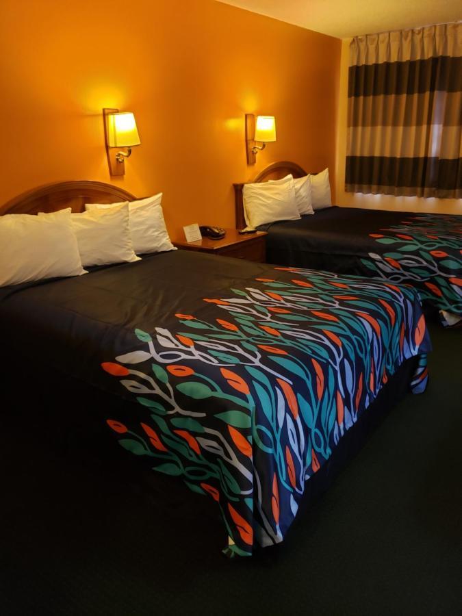 רדינג Shasta Lodge מראה חיצוני תמונה